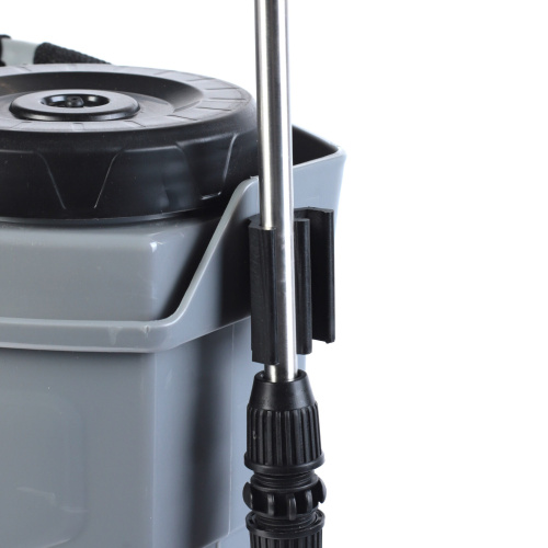 Распылитель аккумуляторный ранцевый Победа РА-10