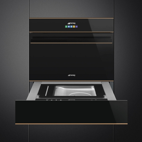 ВакууматорSmeg CPV615NR