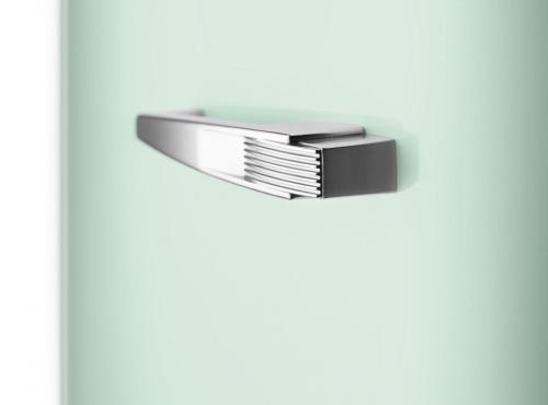 Холодильник Smeg FAB28LPG6