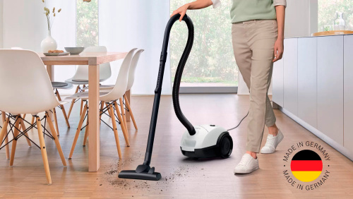 Пылесос Bosch BGLS2WH1H