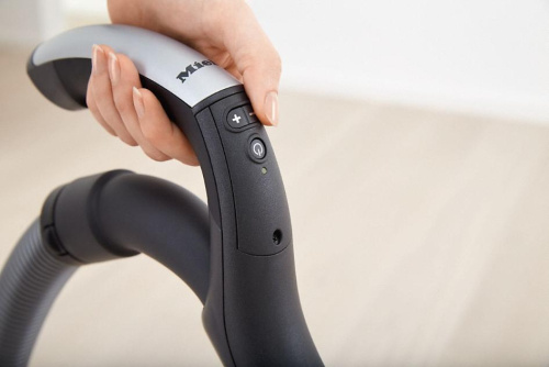 Пылесос Miele SKMR3 Blizzard CX 1 Comfort черный обсидиан