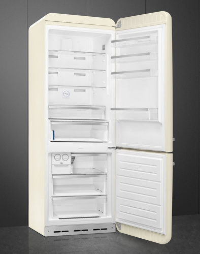 Холодильник Smeg FAB38RCR5