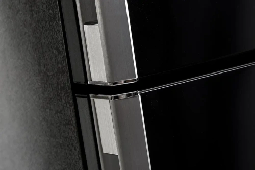 Холодильник Sharp SJXG60PMBK