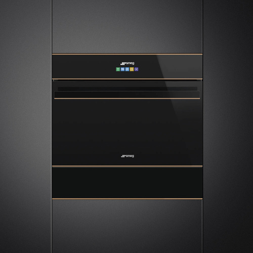 ВакууматорSmeg CPV615NR