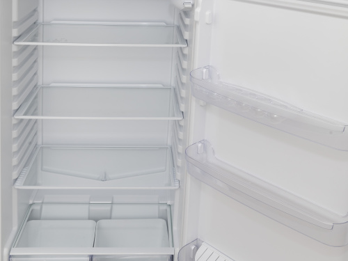 Холодильник Indesit TIA 16 E