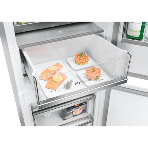 Встраиваемый холодильник Haier HBCN5177CU1