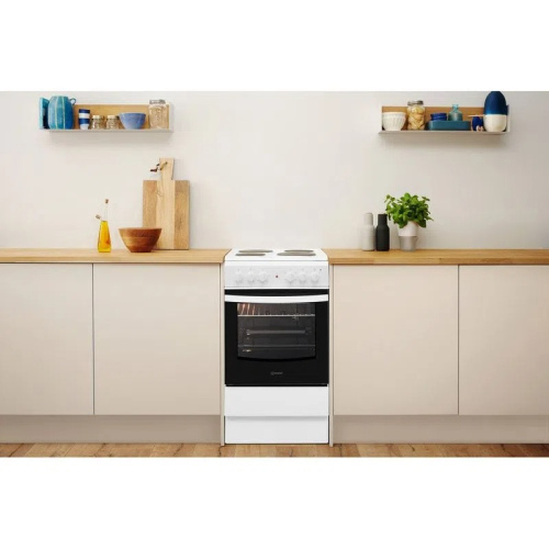 Электрическая плита Indesit IS5E4KHW, белый