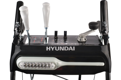 Снегоуборщик бензин. Hyundai S 1176