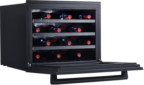 Холодильник винный Temptech SOMZ45SB
