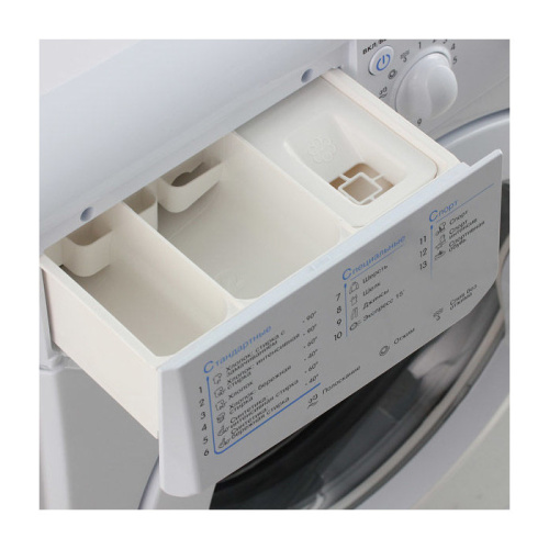 Стиральная машина Indesit IWSC 6105