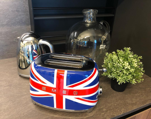 Тостер Smeg TSF01UJEU