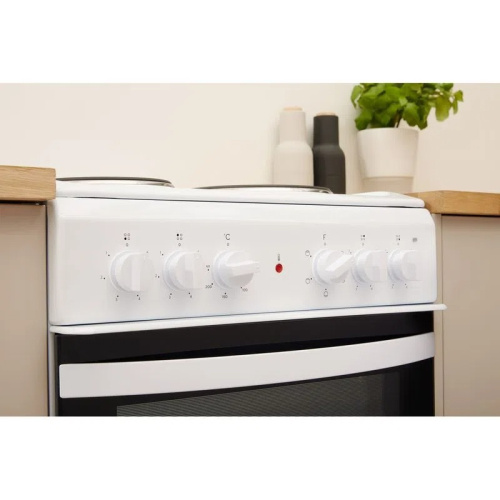 Электрическая плита Indesit IS5E4KHW, белый