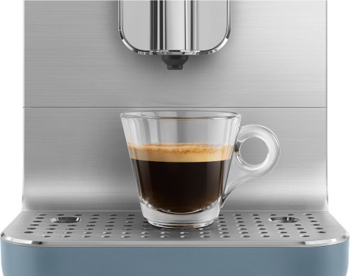 Автоматическая кофемашина Smeg BCC13SBMEU