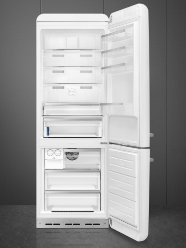 Холодильник Smeg FAB38RWH5