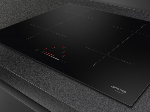 Индукционная варочная панель Smeg SI4642D