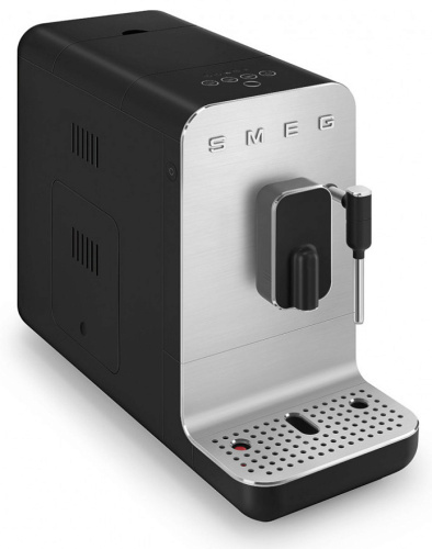 Автоматическая кофемашина Smeg BCC12BLMEU