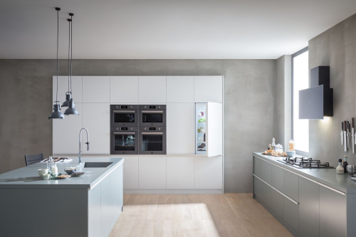 Холодильник Bertazzoni REF604BBNPTC