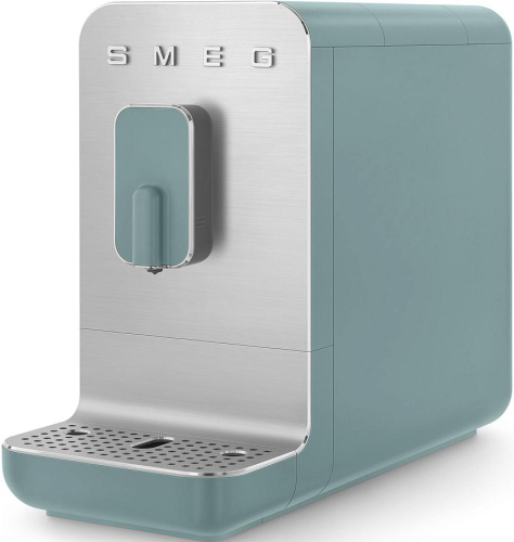 Автоматическая кофемашина Smeg BCC01EGMEU