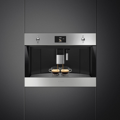 Автоматическая кофемашина Smeg CMS4303XRU