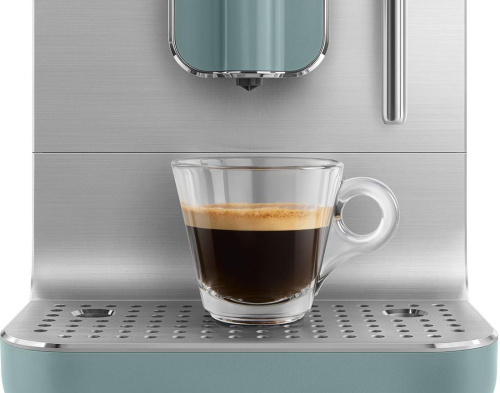 Автоматическая кофемашина Smeg BCC12EGMEU